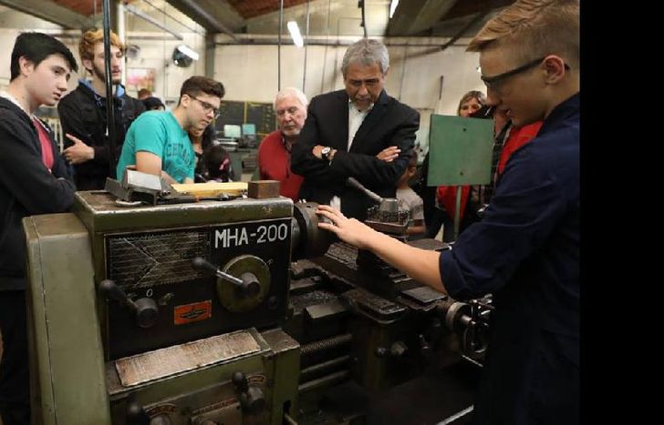 Ferraresi les entregó $1.500.000.