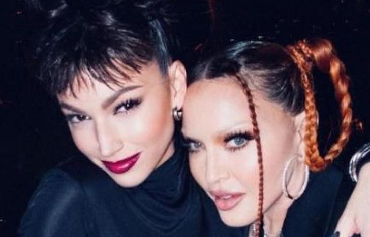 Úrsula Corberó y Madonna.