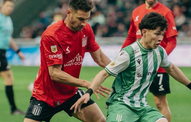 Piñero se destacó el primer tiempo de Banfield ante Estudiantes.