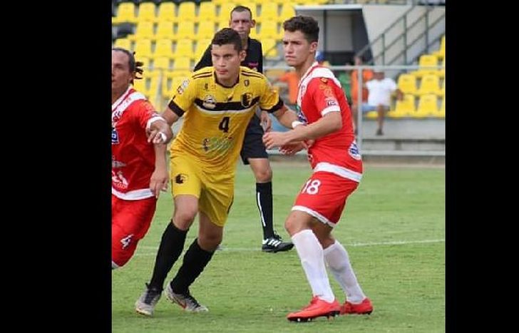 El defensor viene de jugar en el fútbol de Costa Rica.