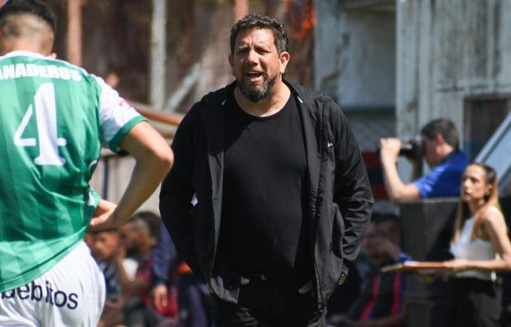 El Búfalo y un sugestivo mensaje en Twitter.