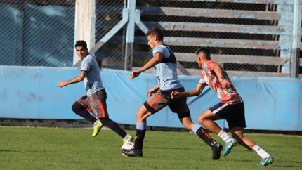 Amistosos con varios goles en el Lorenzo Arandilla.