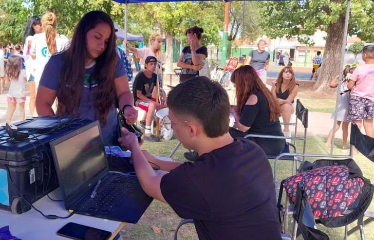Realizarán trámites de documentación rápida.