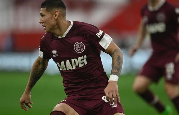 Juan José Cáceres ya no jugará en Lanús.