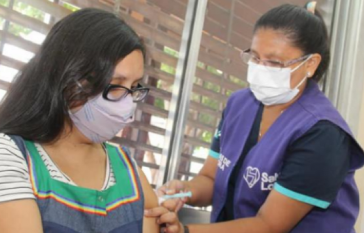 Suteba Lomas celebró el avance de la vacunación.