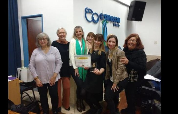 cada año reconocen a mujeres destacadas de la región.