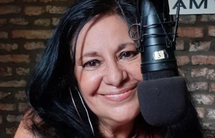 Una artista con compromiso social que lleva su obra a distintos lugares para concientizar.