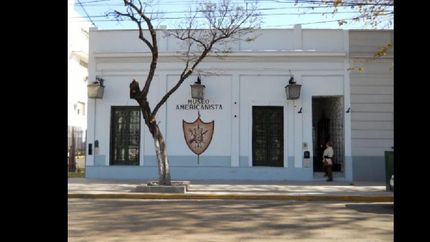 dia del escritor bonaerense en el museo americanista