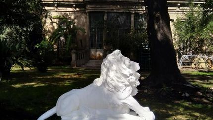 En uno de los lugares centenarios de Lomas.