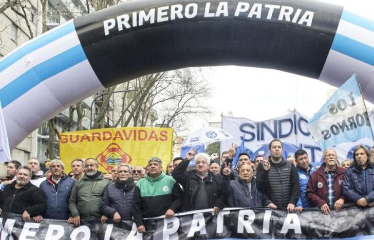 La CGT anunció que realizará una marcha para que no se apruebe la Ley Bases en el Senado.