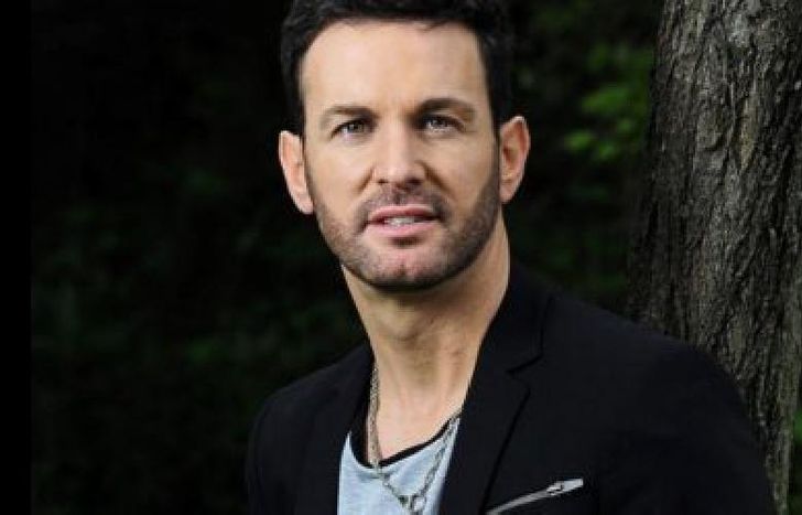 El cantante melódico Axel estará presente en la inauguración.