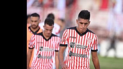 El defensor Milrayitas terminó con bronca. El defensor Milrayitas terminó con bronca.