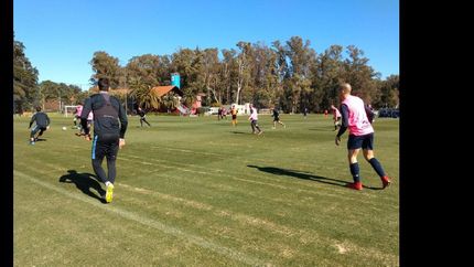 Aldiricio sigue realizando pruebas en busca del mejor equipo para el torneo.