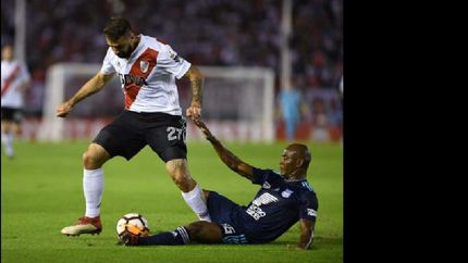 river se abrazo a la punta