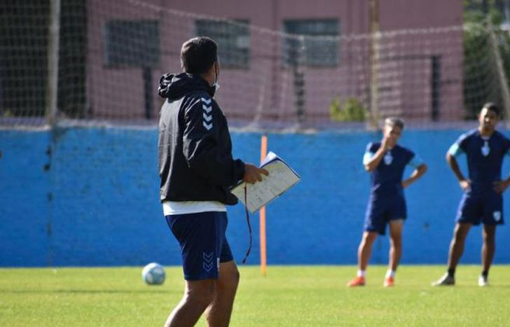 Temperley visitará a Mitre en Santiago del Estero este lunes.