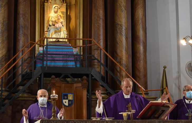 No nos van a intimidar, dijo Lugones en el encuentro.