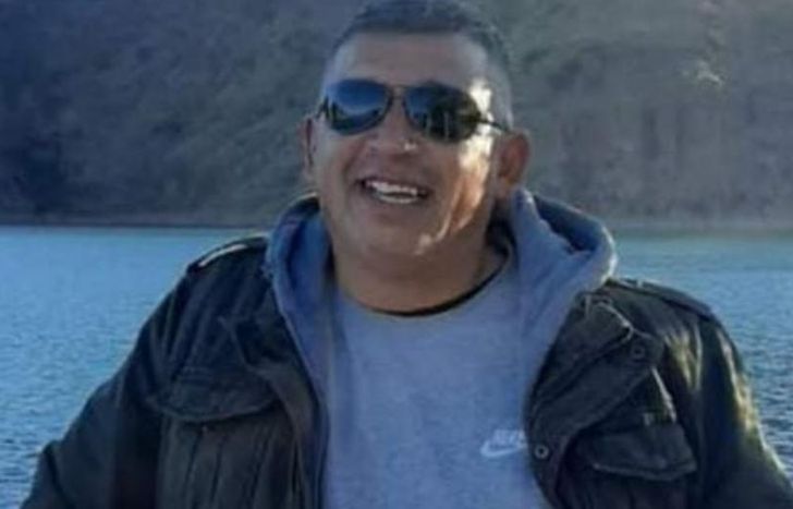 La víctima tenía 49 años y fue asesinada en frente de su pareja.