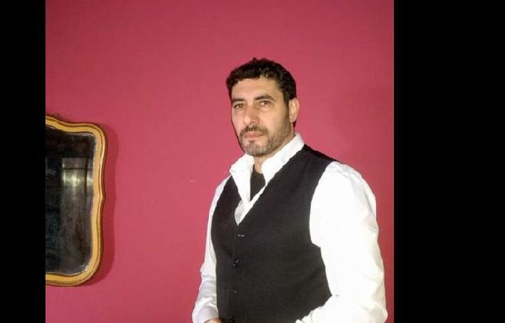 Su gran pasión es el tango y, para el cantante, Facebook es el lugar ideal para trasmitir ese sentimiento.