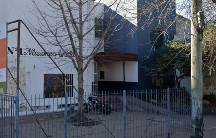 El colegio al que van los alumnos denunciantes.