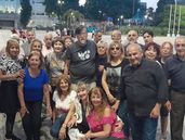 La milonga es abierta y a la gorra.