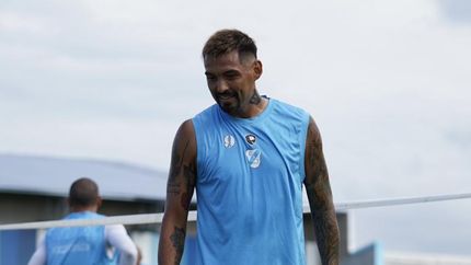 Luis López se podría perder algunos partidos en Temperley. Luis López se podría perder algunos partidos en Temperley.