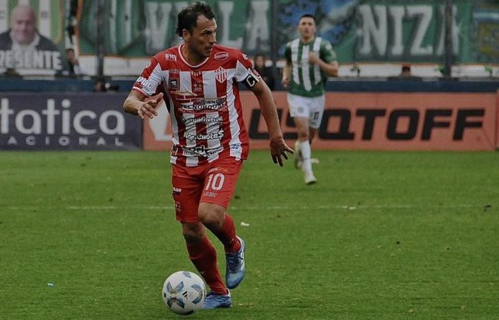 Fernando Enrique, capitán de Talleres de Escalada.