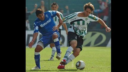 Sardella vistió la camiseta del Taladro y de varios equipos en el fútbol de Argentina, Chile e Italia.