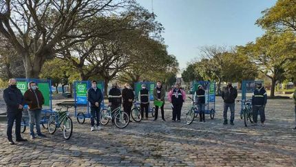 La entrega se realizó en la Plaza Libertad.