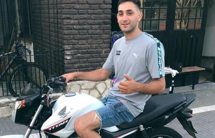 Ezequiel Dell Arciprete sobrevivió al siniestro vial, pero sigue delicado.