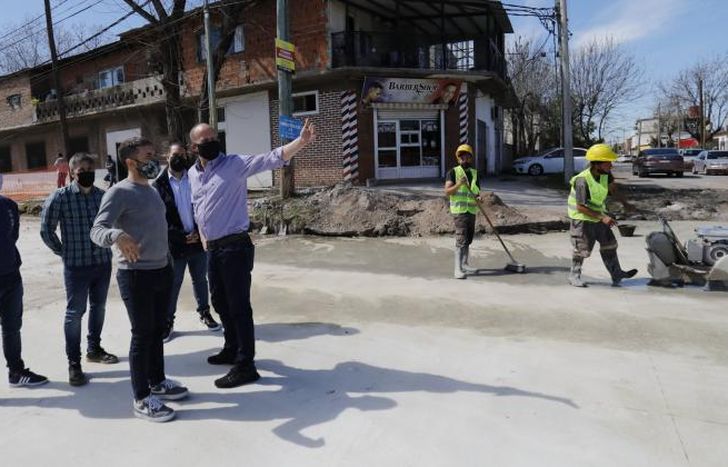 Repavimentan varias calles con hormigón.