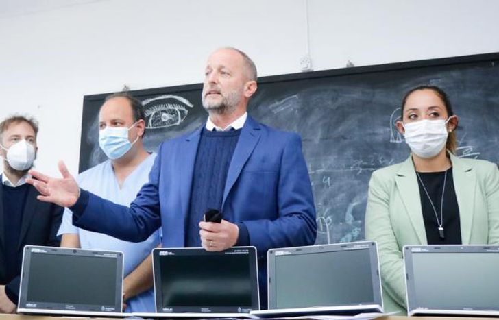 Entregaron netbooks del Plan Federal Juana Manso.