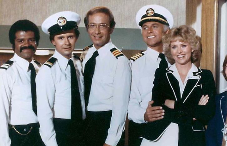 El elenco de la serie.