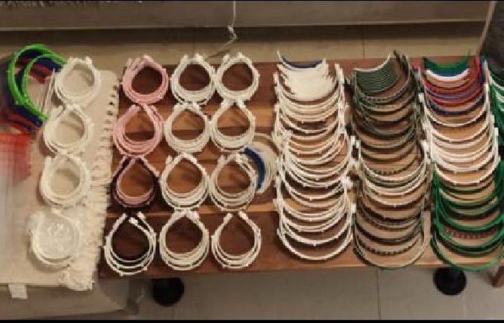 Piden acetato y rollos de PLA.