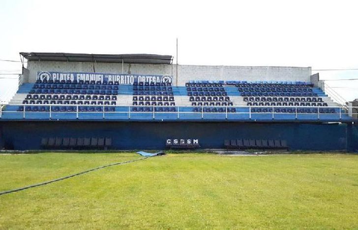 San Martín empezó a jugar oficialmente en AFA en 1974 y consiguió tres ascensos.