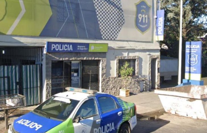 El menor fue detenido por efectivos de la Comisaría 9ª de Lomas.