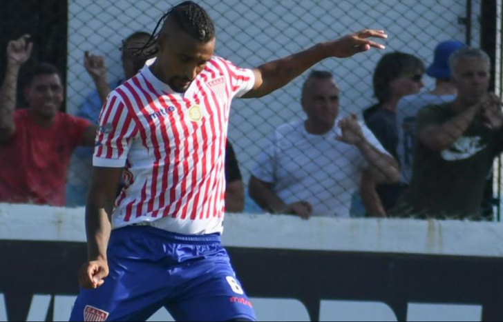 El deportista procesado quedó desvinculado de la institución lomense.