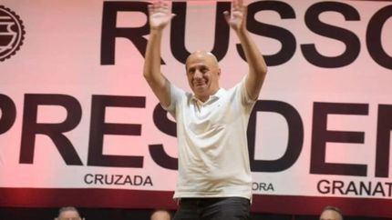 Nicolás Russo buscará volver a presidir el club Lanús. Nicolás Russo buscará volver a presidir el club Lanús.