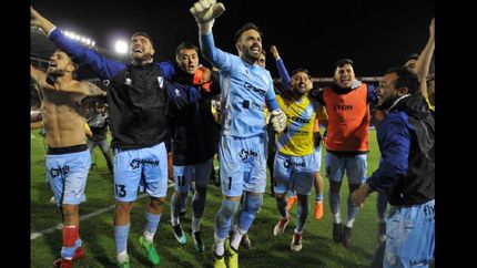 Castro tuvo su tarde soñada con la camiseta de Temperley.