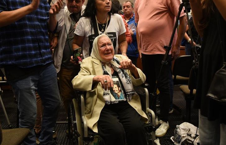 Nora Cortiñas, emocionada por la absolución de Marcos Bazán.