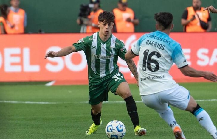 Banfield y Racing volverán a verse las caras este sábado en el Florencio Sola.