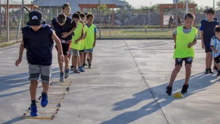 Los entrenamientos se dividen en distintas categorías y horarios.