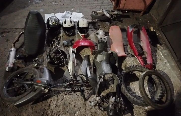 Autopartes incautadas a los delincuentes.