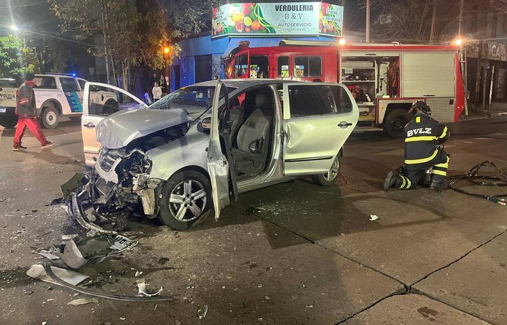Así quedó el auto tras el choque.