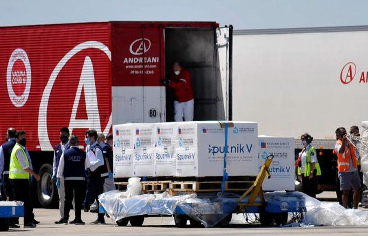 El lunes empezarán a vacunar al personal de terapia intensiva.