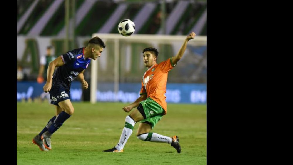 Banfield tuvo un partido para olvidar