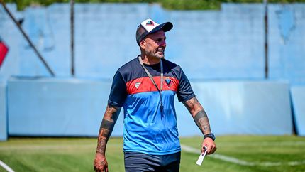 Pablo Nieva suma a dos conocidos a Brown de Adrogué.