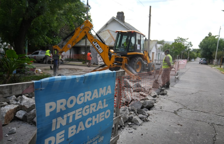 Obras de infraestructura: continúa la repavimentación en Lomas de Zamora.