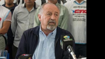 con fernandez en primera fila, la cta anunciara este jueves su vuelta a la cgt