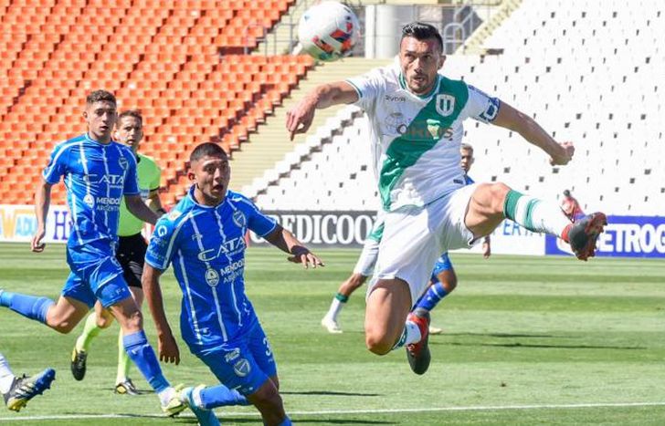 Dátolo volvió a la titularidad en Mendoza.