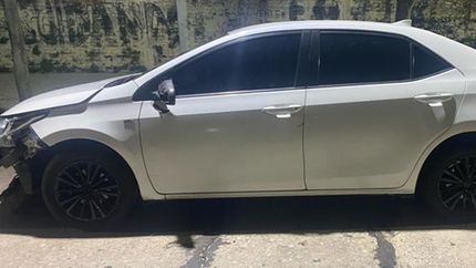 El auto robado en Lomas.